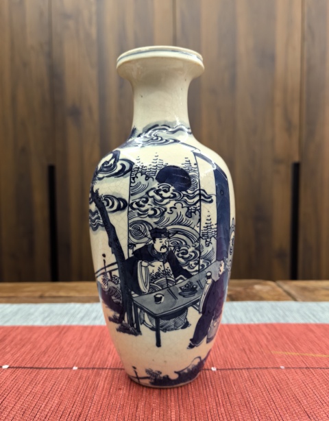 古玩陶瓷煨瓷(煮酒論英雄)青花人物紋瓶拍賣,當前價格18888元