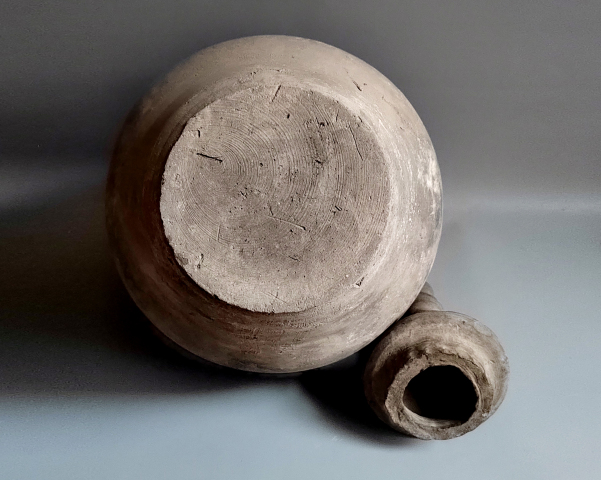 古玩陶瓷碩大的唐代灰陶塔式罐拍賣，當前價格380元