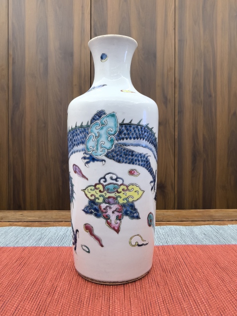 古玩陶瓷雍正粉彩龍紋瓶(出自嘉德)拍賣,當前價格48888元