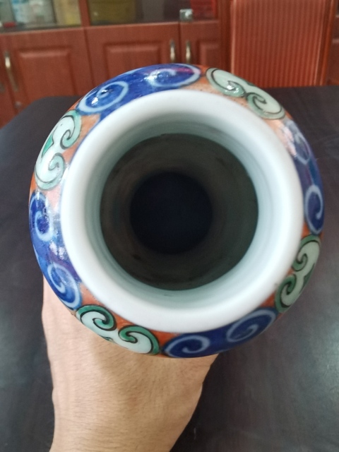 古玩陶瓷青花五彩云龍紋蒜頭瓶拍賣，當前價格14000元