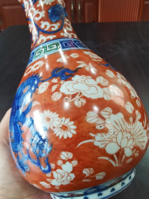 古玩陶瓷青花五彩云龍紋蒜頭瓶拍賣，當前價格14000元