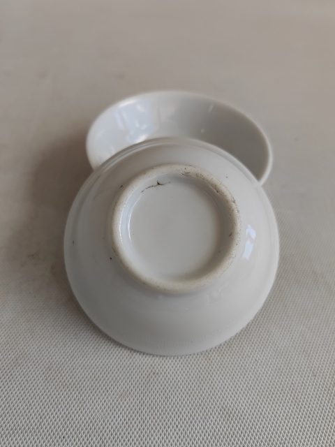 古玩陶瓷白釉小碟拍賣，當前價格160元