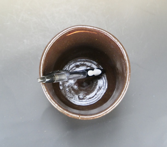 古玩陶瓷清代剪紙貼花卉紋筆筒（文房雅器）拍賣，當前價格388元
