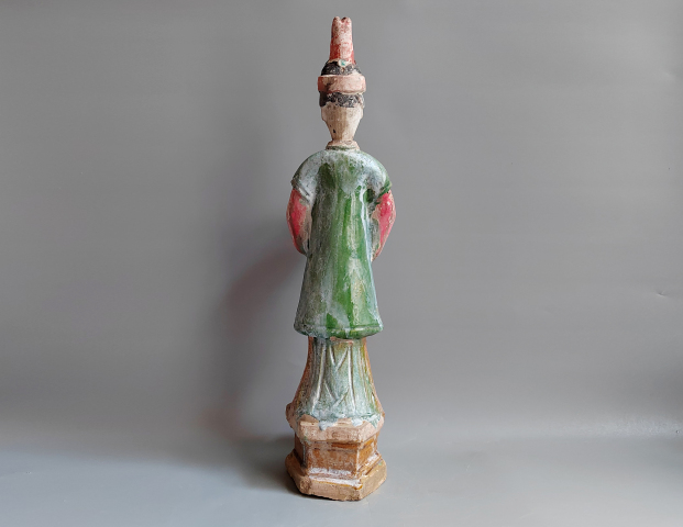 古玩陶瓷三彩捧盤仕女俑拍賣，當前價格9699元