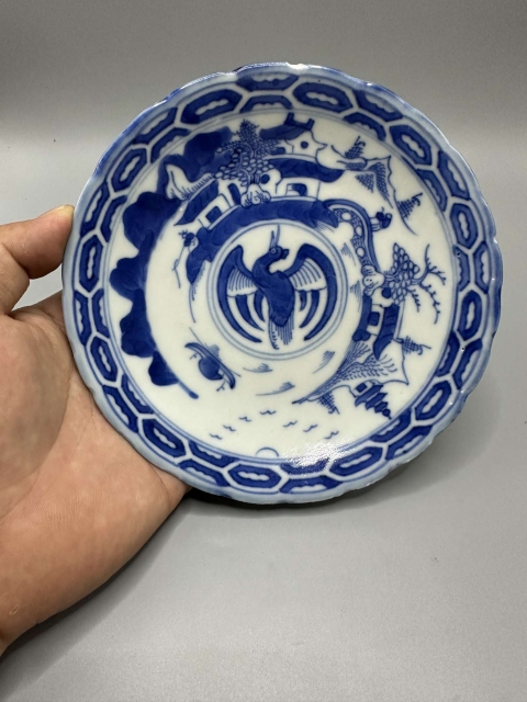 古玩陶瓷清乾隆青花山水樓臺(tái)團(tuán)鶴紋賞盤(pán)拍賣(mài),當(dāng)前價(jià)格998元