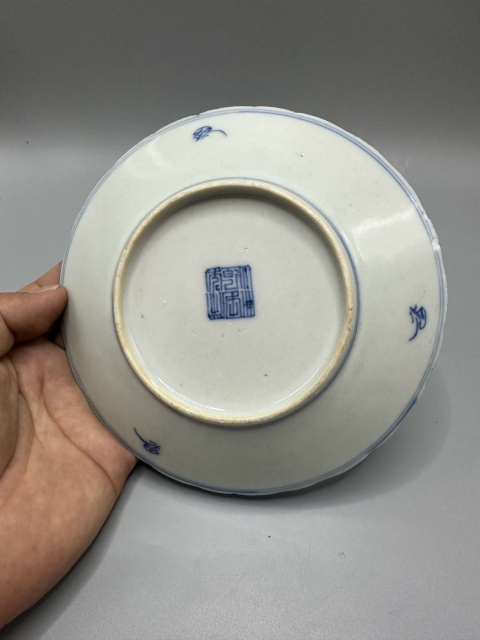 古玩陶瓷清乾隆青花山水樓臺(tái)團(tuán)鶴紋賞盤(pán)拍賣(mài),當(dāng)前價(jià)格998元