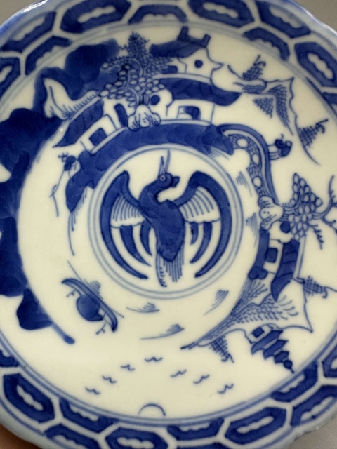古玩陶瓷清乾隆青花山水樓臺(tái)團(tuán)鶴紋賞盤(pán)拍賣(mài),當(dāng)前價(jià)格998元