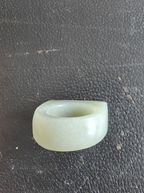 古玩玉器和田玉籽料戒指,秋梨皮拍賣,當前價格1000元