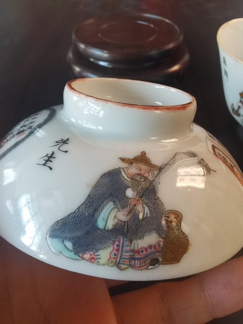 古玩陶瓷粉彩無雙譜人物蓋碗拍賣,當前價格4200元