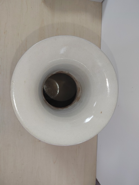 古玩陶瓷牡丹紋竹絲刷花雙耳撇口瓶拍賣,當前價格400元