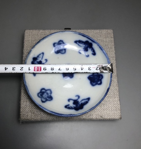 古玩陶瓷青花蝴蝶花卉紋高足貢盤拍賣,當(dāng)前價(jià)格0元