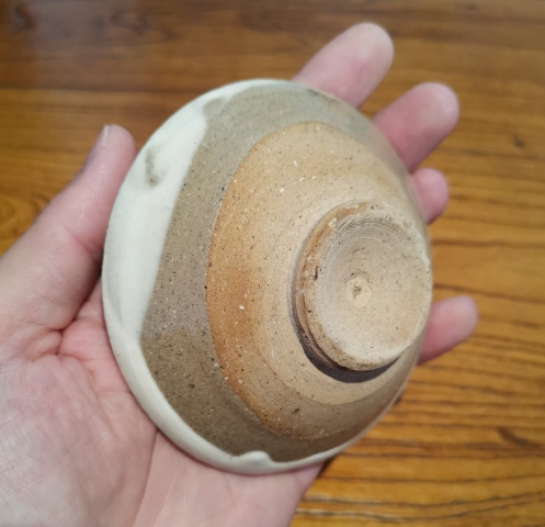 古玩陶瓷宋金?白釉斗笠盞拍賣，當(dāng)前價格999元