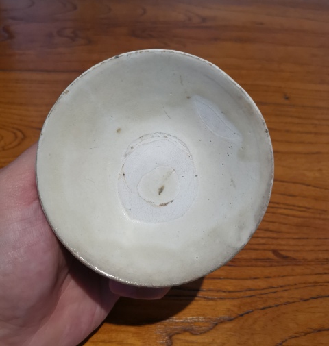 古玩陶瓷宋金?白釉斗笠盞拍賣，當(dāng)前價格999元