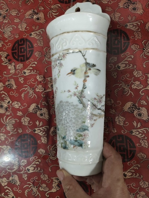 古玩陶瓷清晚期 淺絳彩花鳥紋壁瓶拍賣,當前價格3600元