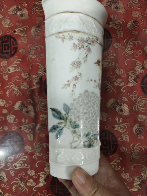 古玩陶瓷清晚期 淺絳彩花鳥紋壁瓶拍賣,當前價格3600元