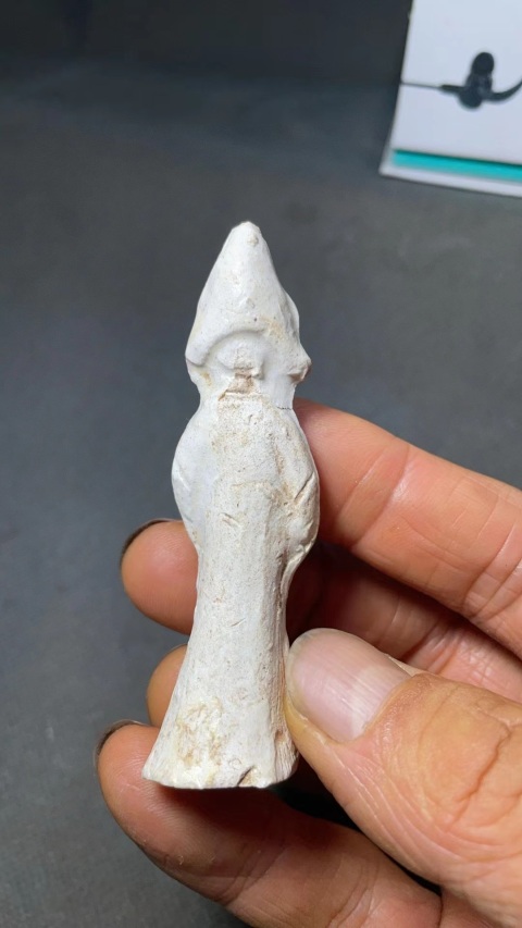 古玩陶瓷宋金?當陽峪窯白釉人物瓷塑拍賣，當前價格2500元