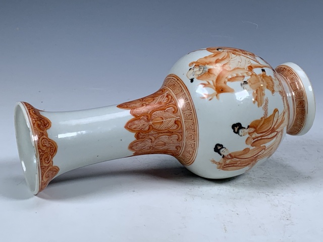 古玩陶瓷民國(guó)·礬紅麻姑獻(xiàn)壽紋賞瓶拍賣，當(dāng)前價(jià)格9999元