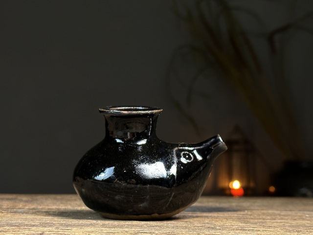 古玩陶瓷明末清初?黑釉水注拍賣，當前價格1600元