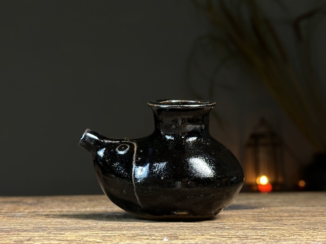 古玩陶瓷明末清初?黑釉水注拍賣，當前價格1600元