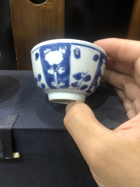 古玩陶瓷(精品主人杯)清-康熙-青花留白-花卉紋主人杯一對拍賣,當前價格798元