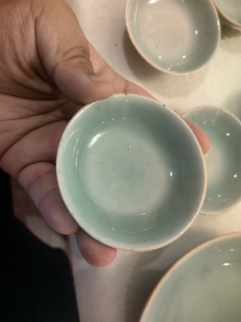 古玩陶瓷豆青釉碟拍賣，當前價格350元
