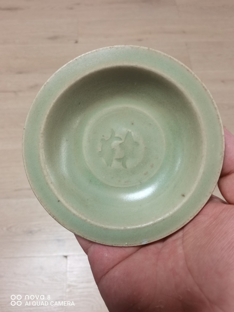 古玩陶瓷元末明初·青釉模印雙魚紋折沿洗真品鑒賞圖