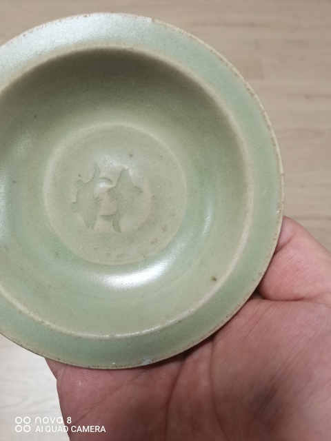 古玩陶瓷元末明初·青釉模印雙魚紋折沿洗真品鑒賞圖