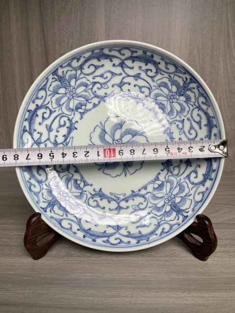 古玩陶瓷清嘉慶 精品青花淡描纏枝蓮紋盤(官窯紋飾)拍賣,當(dāng)前價(jià)格1600元
