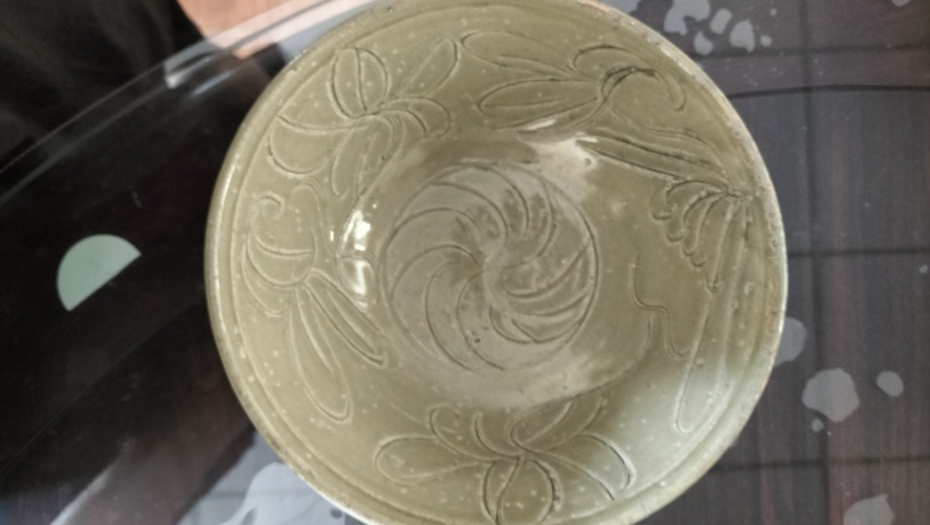 古玩陶瓷北宋龍泉青瓷劃花大碗拍賣，當前價格3200元