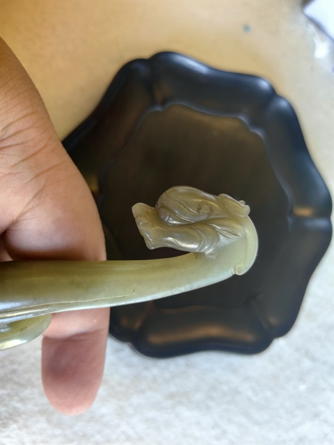 古玩雜項明代特殊龍紋—明末且末藍飛翼云龍紋帶鉤拍賣，當前價格18500元