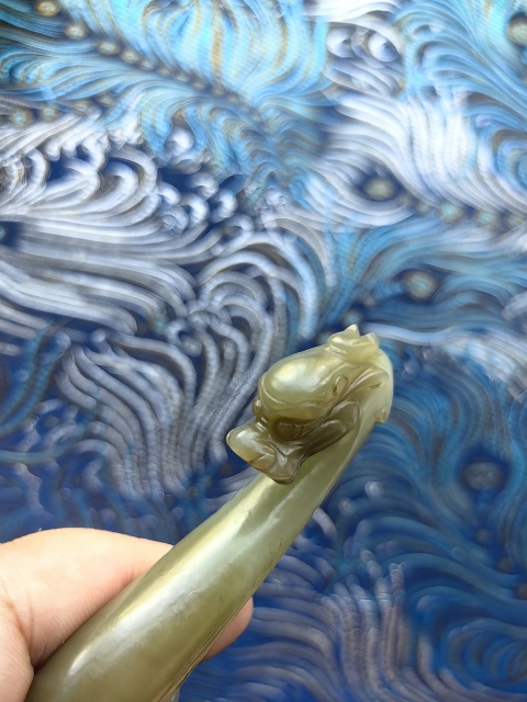 古玩雜項明代特殊龍紋—明末且末藍飛翼云龍紋帶鉤拍賣，當前價格18500元