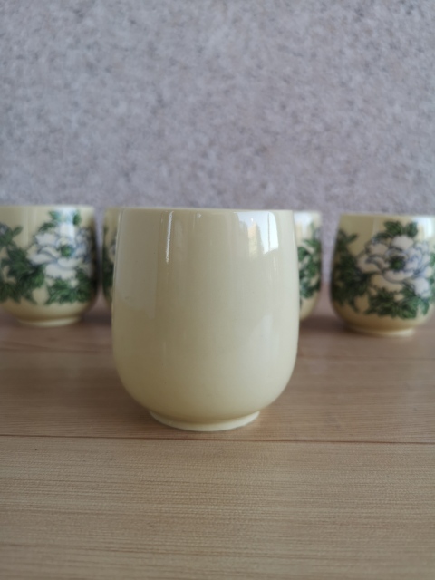 古玩陶瓷花卉紋杯拍賣,當前價格260元