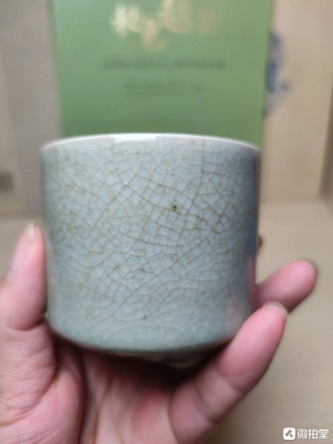 古玩陶瓷哥釉開片三足爐拍賣,當(dāng)前價(jià)格888元