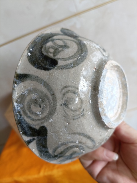 古玩陶瓷元末明初青花花卉紋賞碗拍賣(mài)，當(dāng)前價(jià)格598元