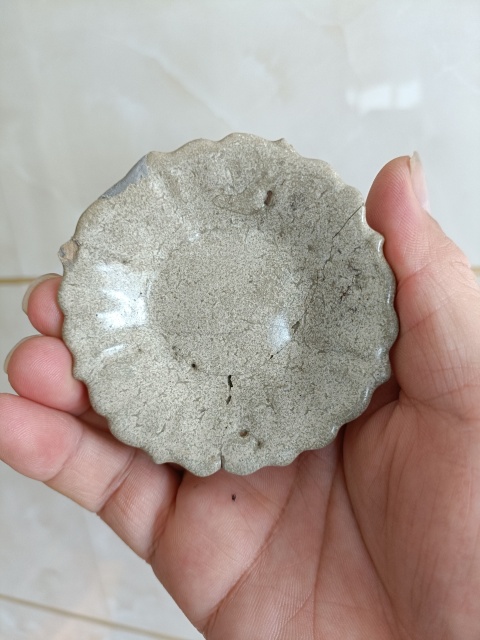 古玩陶瓷宋元龍泉青瓷花口洗拍賣,當(dāng)前價(jià)格198元