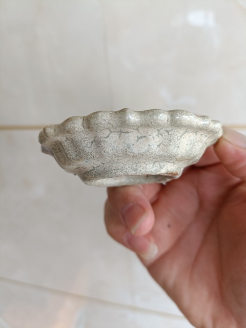 古玩陶瓷宋元龍泉青瓷花口洗拍賣,當(dāng)前價(jià)格198元