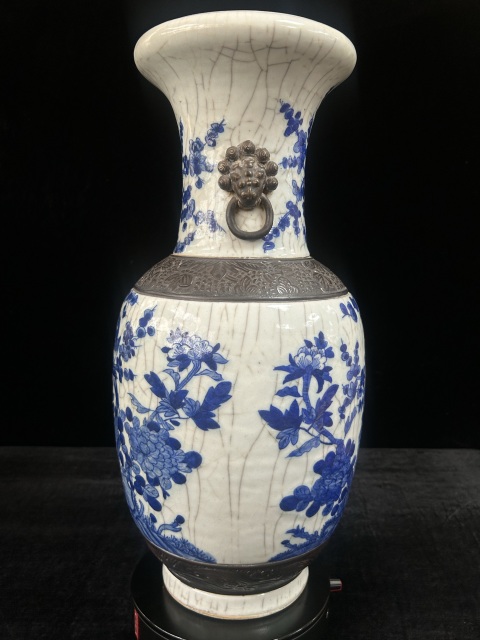 古玩陶瓷青花鐵銹花花卉紋鋪首瓶拍賣，當前價格7800元
