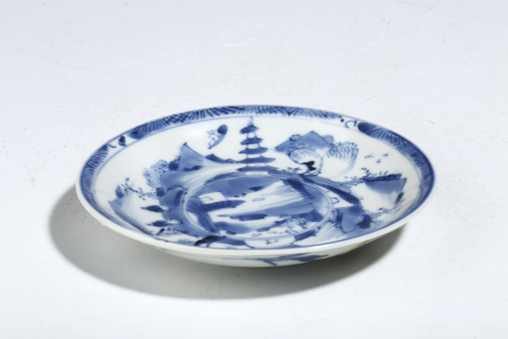 古玩陶瓷清康熙·青花山水人物紋碟拍賣,當(dāng)前價(jià)格1588元