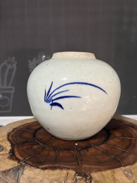 古玩陶瓷青花花卉紋蓋罐拍賣(mài),當(dāng)前價(jià)格750元