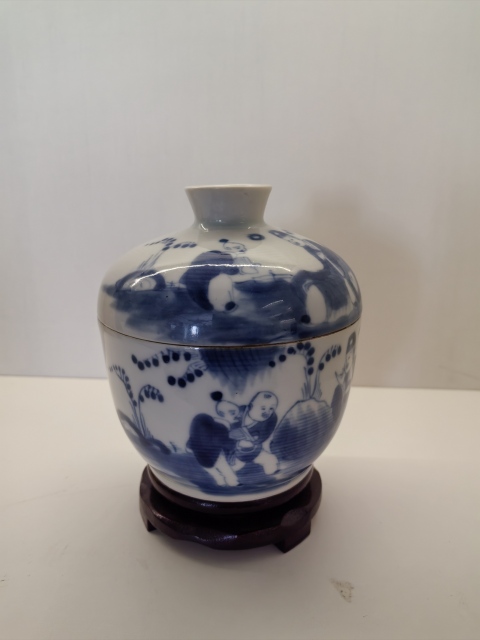 古玩陶瓷人物紋青花蓋缸拍賣，當前價格2500元