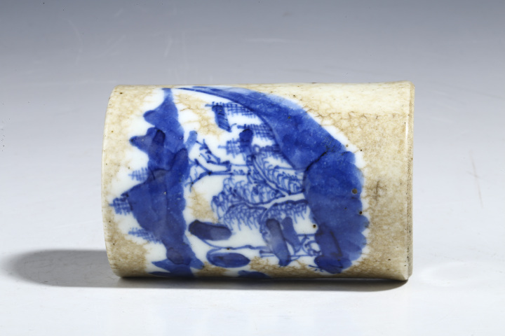 古玩陶瓷清晚期·哥釉青花山水紋筆筒拍賣,當前價格1188元