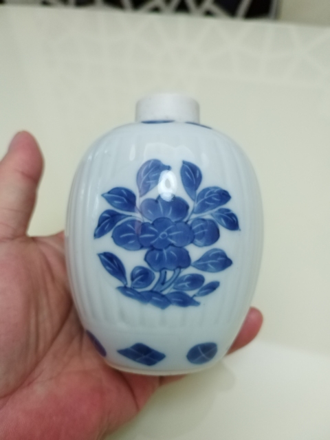 古玩陶瓷清康熙青花折枝花卉紋瓜楞罐拍賣，當前價格5500元