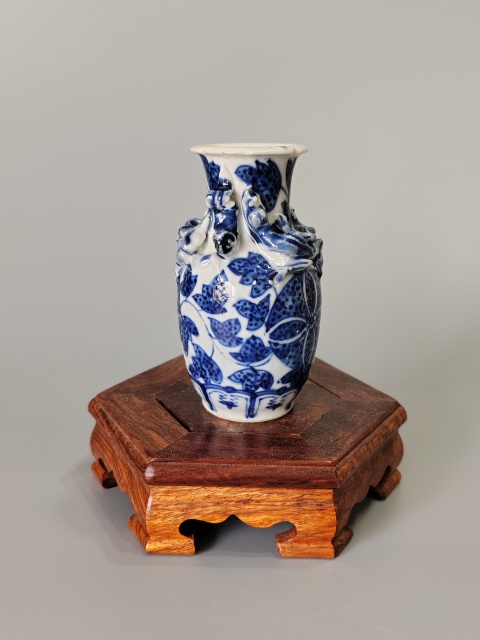 古玩陶瓷友拍拍賣(mài)，當(dāng)前價(jià)格1600元