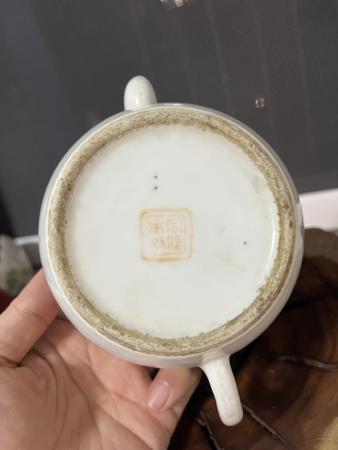 古玩陶瓷同治粉彩人物參湯壺拍賣,當前價格688元
