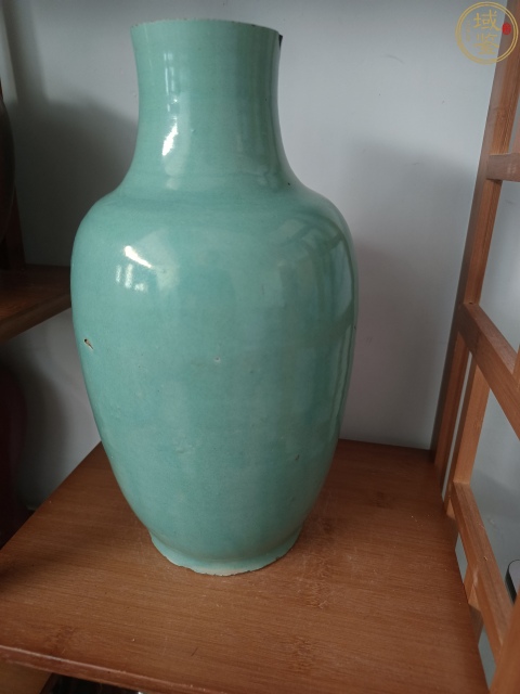 古玩陶瓷松石綠釉羅漢瓶拍賣(mài)，當(dāng)前價(jià)格2000元