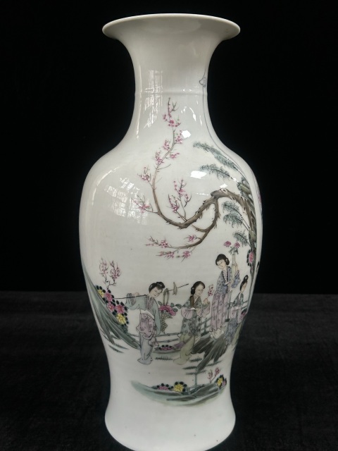 古玩陶瓷粉彩仕女圖觀音瓶拍賣，當前價格3500元