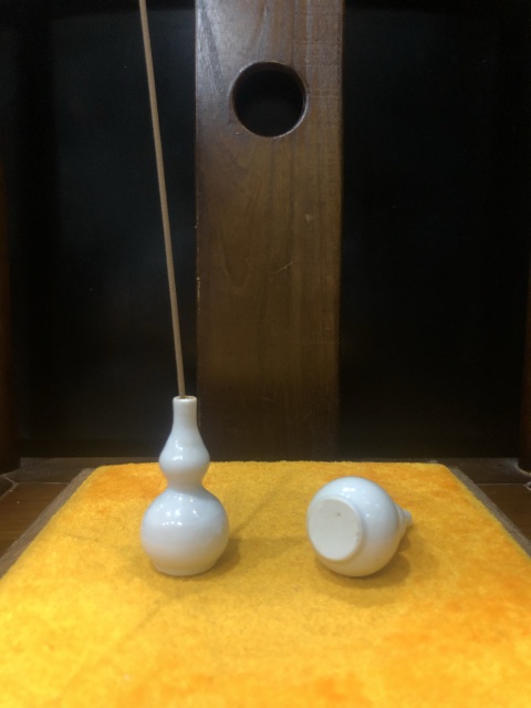 古玩陶瓷(精品文房)清-康熙-甜白釉葫蘆瓶-一對(duì)拍賣,當(dāng)前價(jià)格0元
