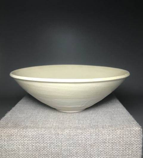 古玩陶瓷（收藏級）精美釉水漂亮米黃釉深腹大碗（收藏品）拍賣，當前價格1888元