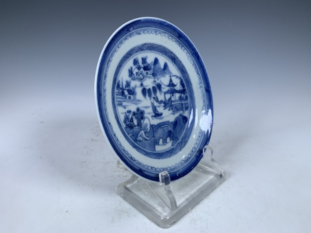古玩陶瓷清中期·青花山水紋盤拍賣，當(dāng)前價(jià)格468元