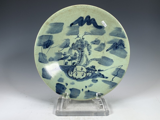 古玩陶瓷清中期·豆青釉青花山水紋盤拍賣，當前價格1188元